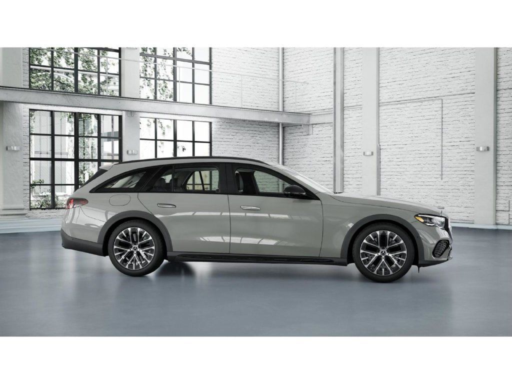 Used 2025 Mercedes-Benz E 450 4MATIC All-Terrain Wagon image 15