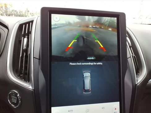 Used 2023 Ford Edge Titanium w/ Cargo Accessory Package image 30