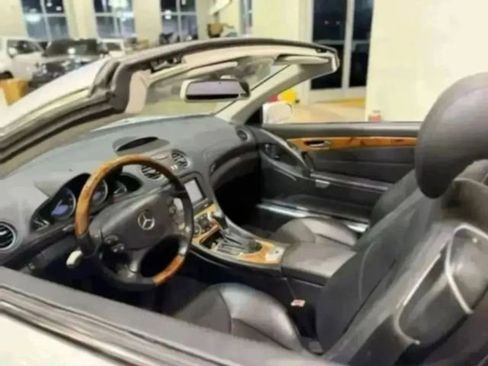 Used 2008 Mercedes-Benz SL 550 SL 550 w/ P1 Pkg image 22