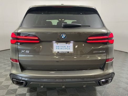 New 2026 BMW X5 xDrive50e w/ M Sport Package AWD/4WD image 9