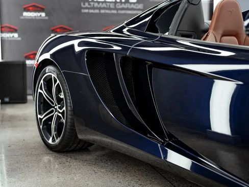 Used 2014 McLaren MP4-12C Spider RWD image 29
