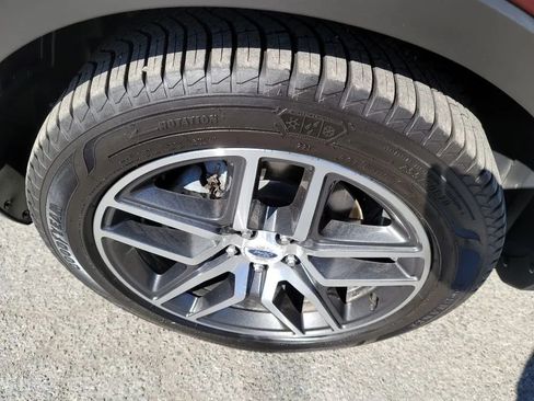 Used 2018 Ford Explorer Sport w/ Equipment Group 401A image 37