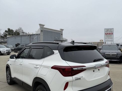 Used 2023 Kia Seltos S image 5