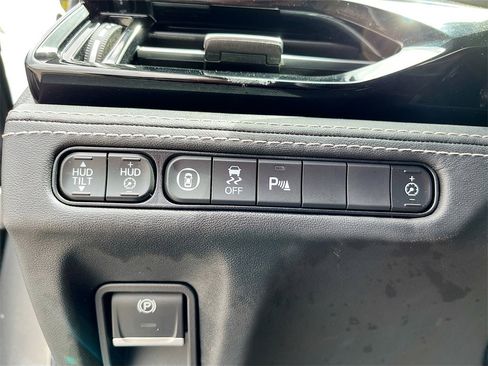 Used 2024 Acura MDX SH-AWD w/ Advance Package image 10