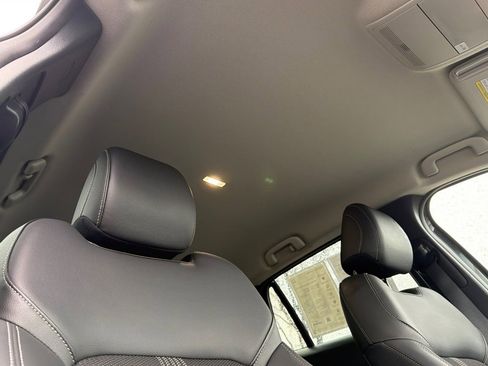 Certified 2025 MAZDA CX-50 2.5 Hybrid w/ Weather Package image 15