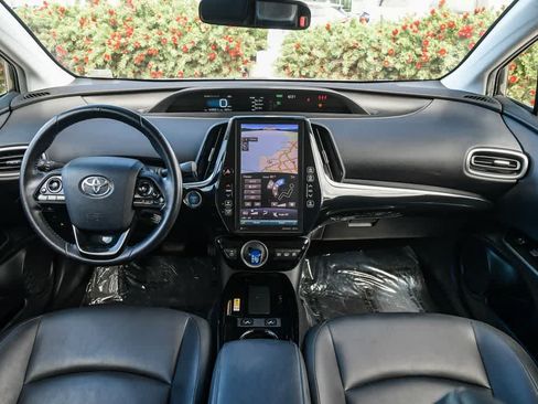 Used 2020 Toyota Prius Prime XLE FWD image 14