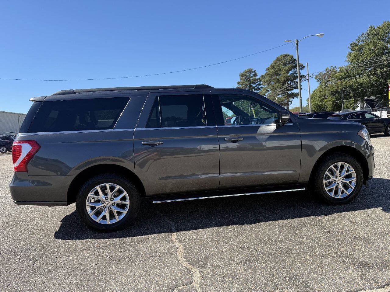Used 2021 Ford Expedition Max XLT AWD/4WD image 19