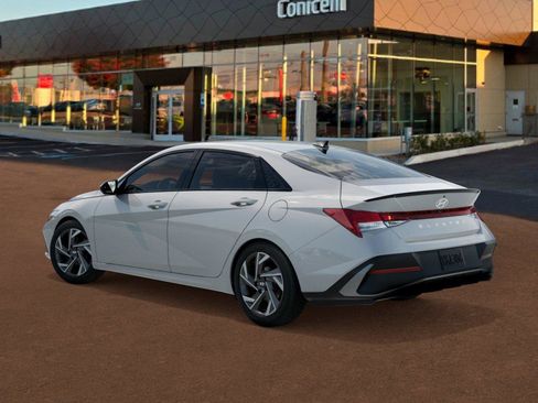 New 2026 Hyundai Elantra SEL Sport Premium FWD image 5