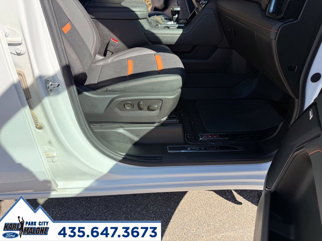 Used 2025 GMC Sierra 1500 AT4 AWD/4WD image 37
