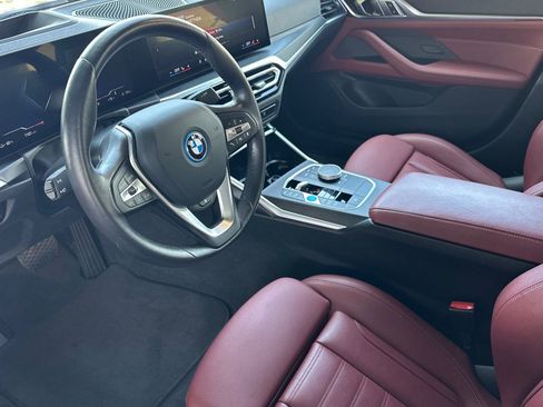 Used 2024 BMW i4 eDrive35 w/ Premium Package RWD image 9