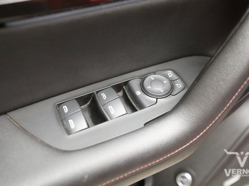 Used 2020 Chevrolet Blazer RS FWD image 19