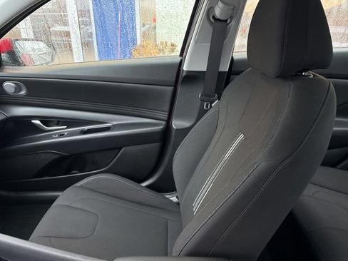 Used 2023 Hyundai Elantra SEL w/ Convenience Package FWD image 41