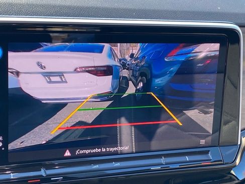 Certified 2024 Volkswagen Atlas SE image 12