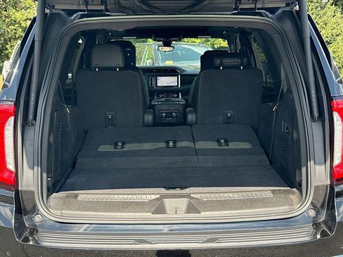Used 2021 GMC Yukon Denali w/ Denali Premium Package image 36