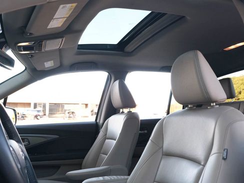 Used 2023 Honda Ridgeline RTL-E image 22