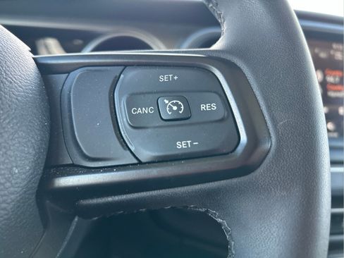 Used 2023 Jeep Wrangler Unlimited Sport AWD/4WD image 15