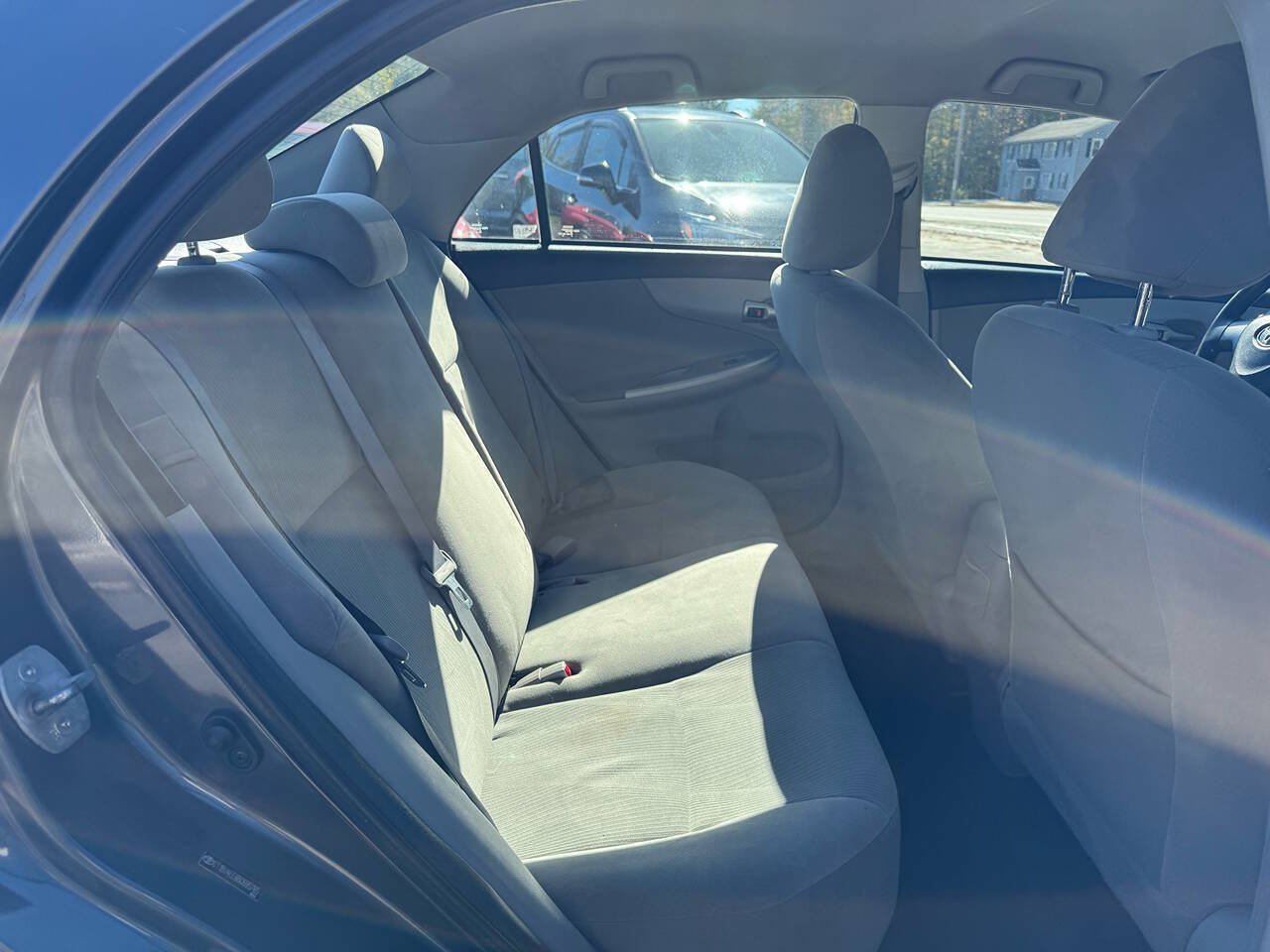 Used 2011 Toyota Corolla LE FWD image 19