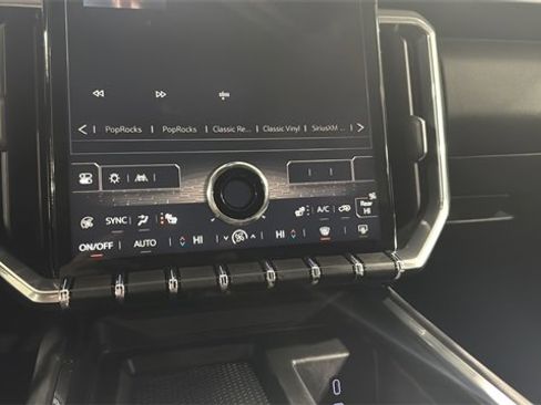 Used 2025 GMC Acadia Elevation image 12