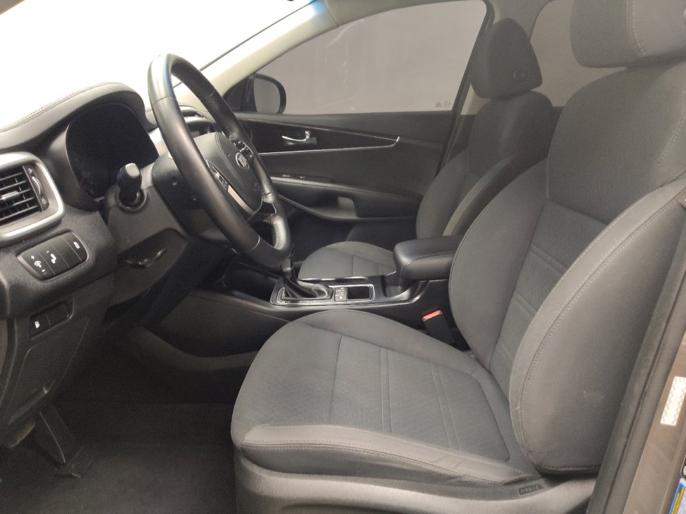 Used 2019 Kia Sorento AWD w/ LX Convenience Package image 17