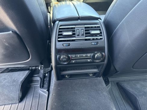 Used 2013 BMW 750Li xDrive image 14