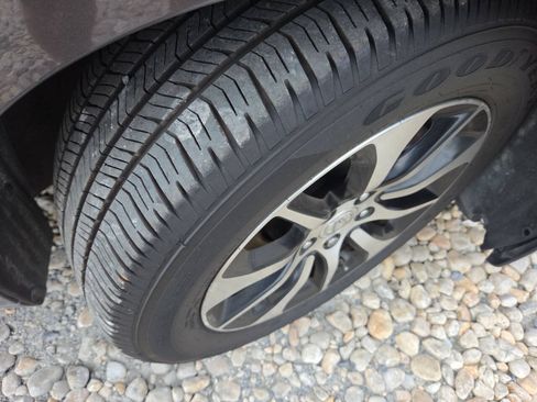 Used 2015 Acura TLX FWD image 10