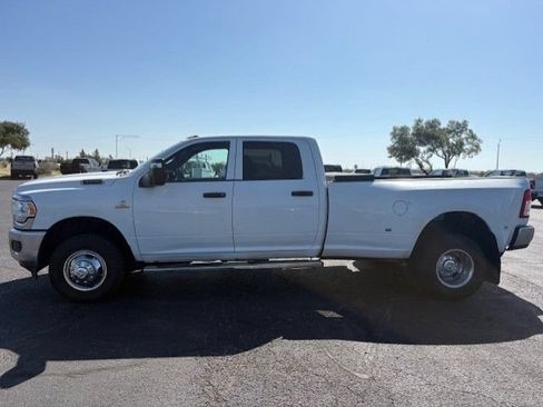 Used 2023 RAM 3500 Tradesman AWD/4WD image 3