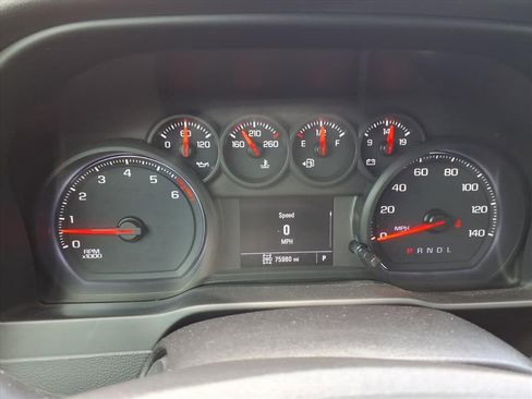 Used 2019 Chevrolet Silverado 1500 Custom Trail Boss AWD/4WD image 24