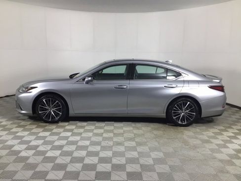 Used 2023 Lexus ES 350 w/ Premium Package image 3