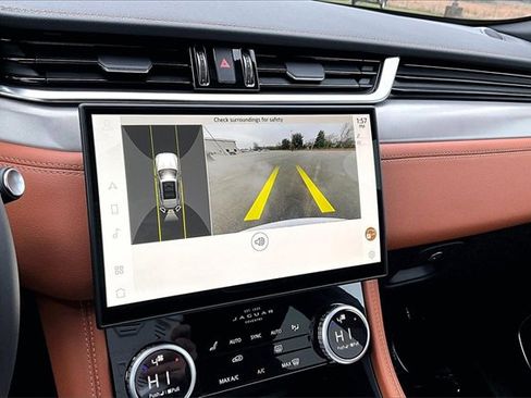 Used 2025 Jaguar F-PACE R-Dynamic S image 14