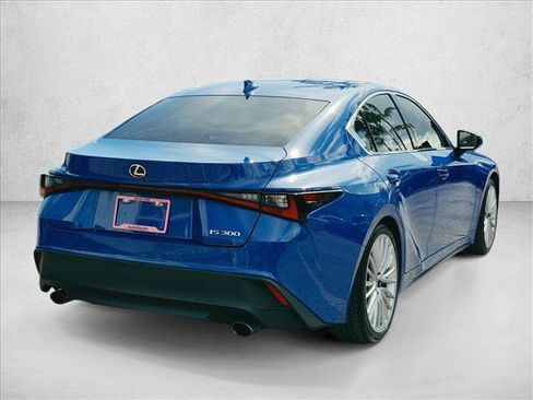 Used 2023 Lexus IS 300 w/ Premium Package RWD image 5