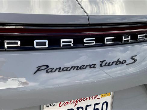 Used 2022 Porsche Panamera Turbo S image 11