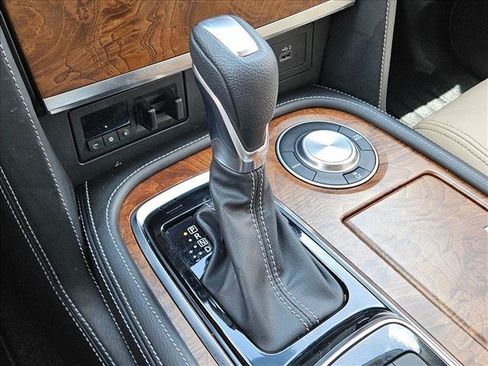 Used 2023 Nissan Armada SL w/ Captain's Chairs Package RWD image 15