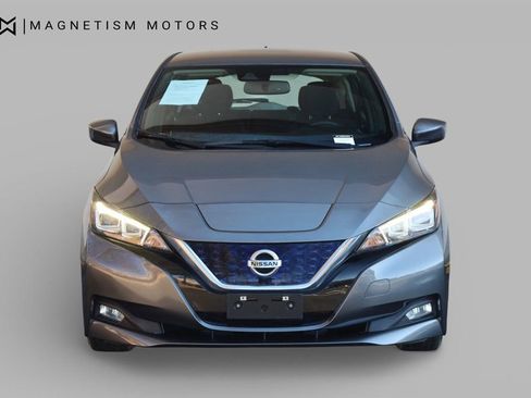 Used 2018 Nissan Leaf SV w/ SV Technology Package image 5
