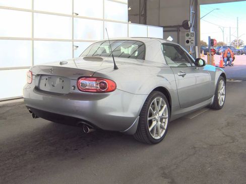Used 2011 MAZDA MX-5 Miata Grand Touring w/ Premium Pkg image 4