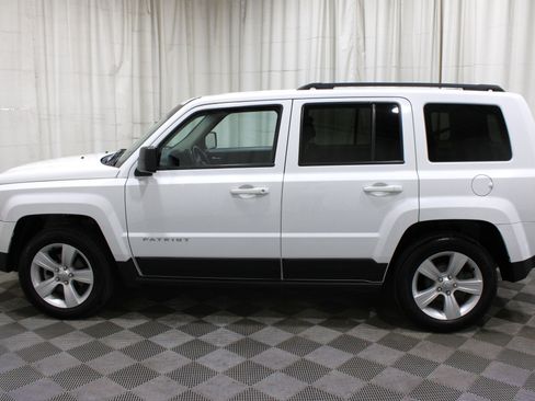 Used 2016 Jeep Patriot Latitude image 24