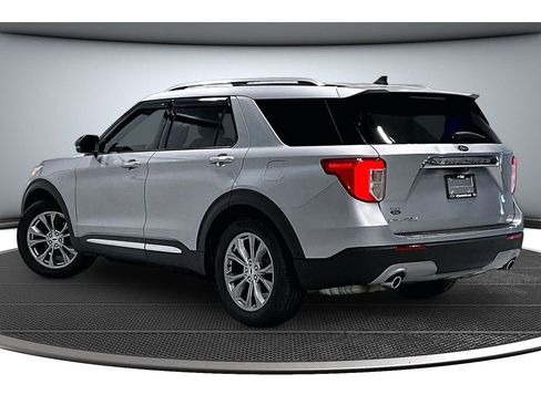 Used 2021 Ford Explorer Limited w/ Equipment Group 301A RWD image 14