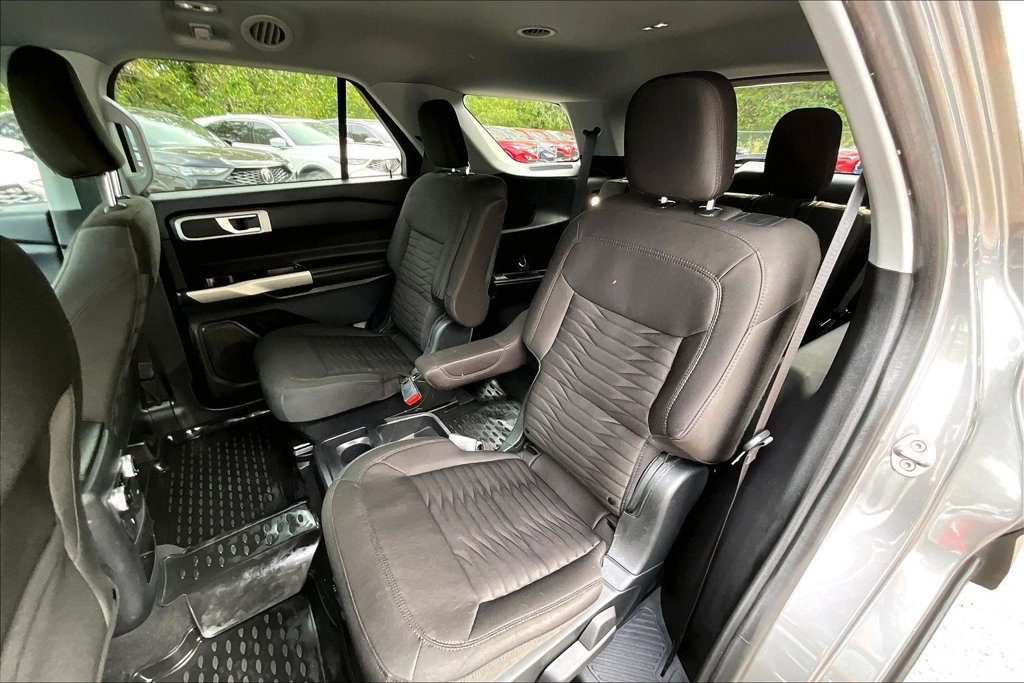 Used 2021 Ford Explorer XLT RWD image 36