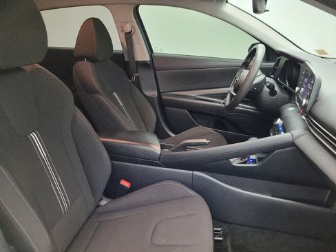 Used 2021 Hyundai Elantra SEL FWD image 21