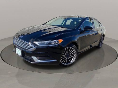 Used 2018 Ford Fusion SE w/ Fusion SE Technology Package image 34