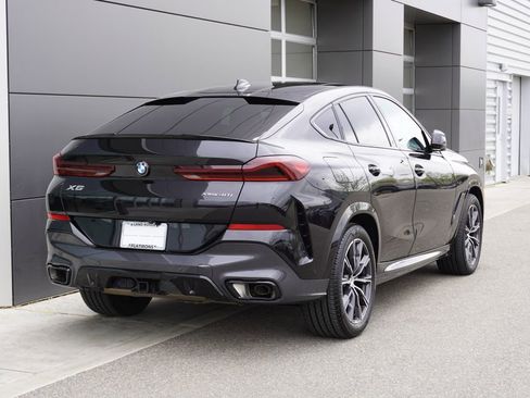 Used 2023 BMW X6 xDrive40i w/ Executive Package image 2