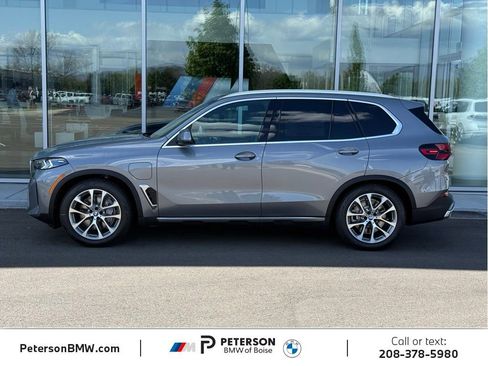 New 2026 BMW X5 xDrive50e AWD/4WD image 2