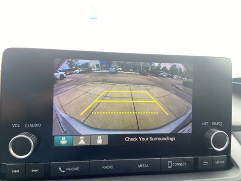 Used 2023 Honda Accord LX image 32