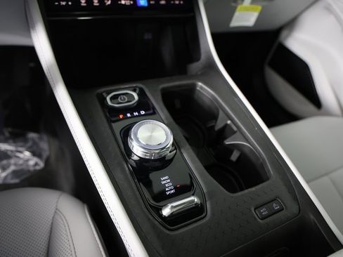 New 2025 Jeep Wagoneer S Limited image 21