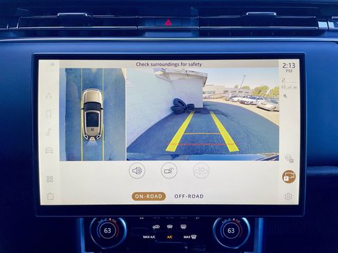 Used 2023 Land Rover Range Rover SE image 28