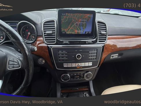 Used 2019 Mercedes-Benz GLS 450 4MATIC image 29