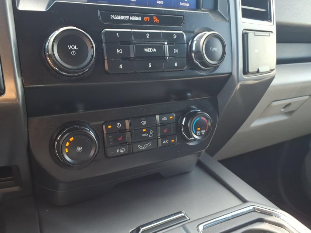 Used 2020 Ford F150 XLT w/ Equipment Group 302A Luxury AWD/4WD image 19