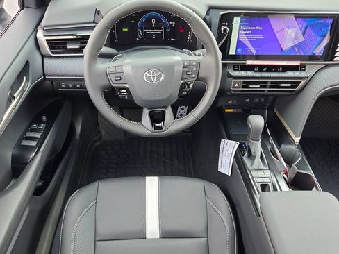 New 2026 Toyota Camry SE FWD image 7