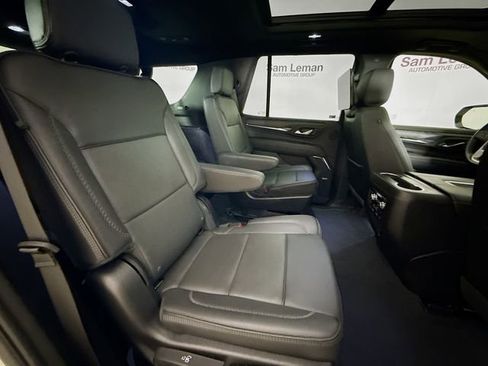 Used 2024 GMC Yukon Denali w/ Advanced Technology Package AWD/4WD image 33