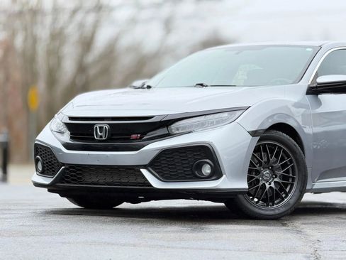Used 2018 Honda Civic Si image 3