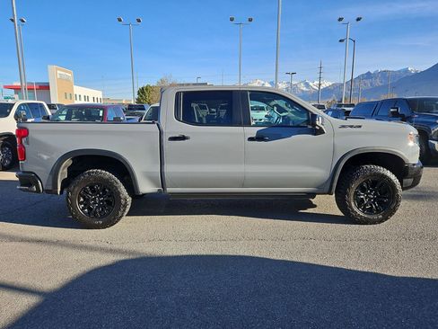 Used 2024 Chevrolet Silverado 1500 ZR2 w/ Technology Package image 2